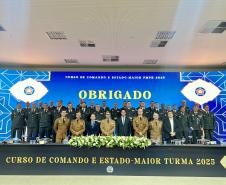 A turma é composta por 29 oficiais superiores da Polícia Militar do Paraná e um oficial superior do Corpo de Bombeiros Militar do Maranhão