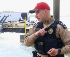 PMPR orienta motoristas a viajar em horários alternativos no acesso ao ferry boat de Guaratuba