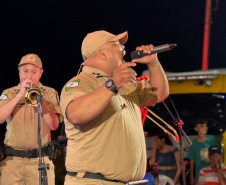  PMPR anima a noite de Caiobá