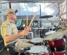 O espetáculo aconteceu no Palco Sunset, instalado no Morro do Cristo