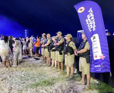 Mesmo com a chuva que caiu durante parte da apresentação, o público permaneceu no local