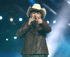 Show de Roberta Miranda e Raça Negra reúne 42 mil pessoas em Pontal do Paraná com policiamento reforçado da PMPR