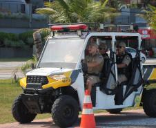 Cinto afivelado e sorriso no rosto: a “Voltinha UTV PMPR” conquista a criançada no litoral