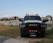 Cinto afivelado e sorriso no rosto: a “Voltinha UTV PMPR” conquista a criançada no litoral