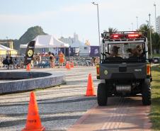 Cinto afivelado e sorriso no rosto: a “Voltinha UTV PMPR” conquista a criançada no litoral