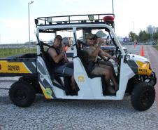 Cinto afivelado e sorriso no rosto: a “Voltinha UTV PMPR” conquista a criançada no litoral