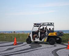 Cinto afivelado e sorriso no rosto: a “Voltinha UTV PMPR” conquista a criançada no litoral