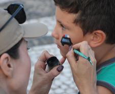 Cinto afivelado e sorriso no rosto: a “Voltinha UTV PMPR” conquista a criançada no litoral