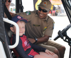 UTVs aproximam PMPR das famílias em Ipanema, Pontal do Paraná.