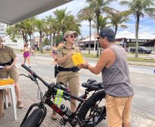 Durante a ação, os policiais militares interagiram de forma direta e acolhedora com moradores e veranistas