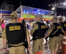 Alegria e proteção policial definem o penúltimo dia da folia em Guaratuba