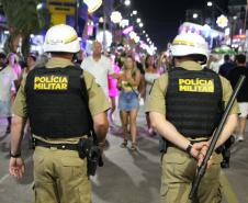 Alegria e proteção policial definem o penúltimo dia da folia em Guaratuba