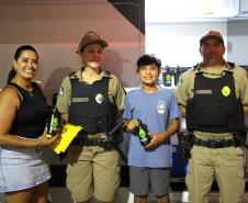 Alegria e proteção policial definem o penúltimo dia da folia em Guaratuba