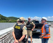 Visita ponte de Guaratuba