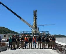 Visita ponte de Guaratuba