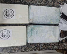 PMPR apreende cocaína e crack durante fiscalização em Morretes