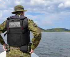 PMPR intensifica patrulhamento náutico para garantir proteção à fauna marinha no verão