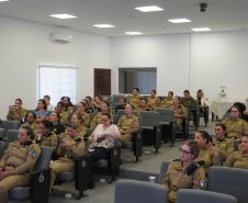 PMPR promove encontro “Chá de Rosas” e debate identidade feminina entre policiais militares