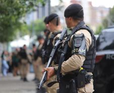 A atuação da PMPR teve início ainda nas primeiras horas da manhã, com reforço no policiamento desde as 8h até as 22H