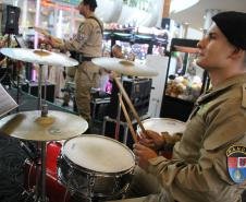 PMPR e Forças de Segurança Intensificam Ações de Proteção à Mulher durante evento da SESP no Shopping Estação