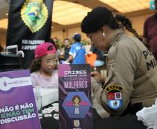 PMPR e Forças de Segurança Intensificam Ações de Proteção à Mulher durante evento da SESP no Shopping Estação
