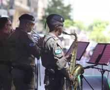A participação reforça o papel da Polícia Militar do Paraná (PMPR) para além da segurança pública, atuando também como agente de integração social e cultural