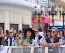 A participação reforça o papel da Polícia Militar do Paraná (PMPR) para além da segurança pública, atuando também como agente de integração social e cultural