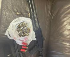 PMPR e PCPR prendem homem e apreendem armas durante cumprimento de mandado em Umuarama