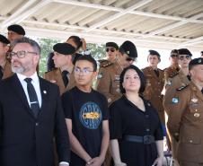 PMPR homenageia Tiradentes e entrega medalhas a autoridades e policiais do Estado