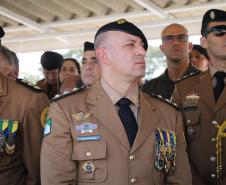 PMPR homenageia Tiradentes e entrega medalhas a autoridades e policiais do Estado