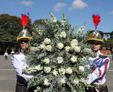 PMPR homenageia Tiradentes e entrega medalhas a autoridades e policiais do Estado