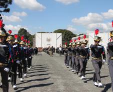 PMPR homenageia Tiradentes e entrega medalhas a autoridades e policiais do Estado