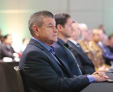 O evento reúne mais de 100 delegações, representando 23 países e 23 estados brasileiros