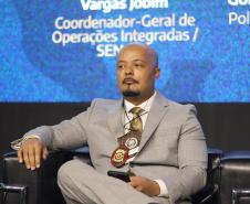 O evento reúne mais de 100 delegações, representando 23 países e 23 estados brasileiros