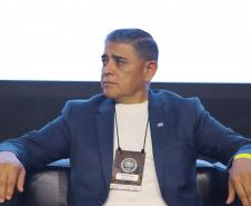 Ao longo do dia, o simpósio reforçou seu caráter internacional, promovendo a troca de experiências entre profissionais de diferentes países 