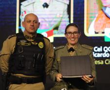 Ao longo do dia, o simpósio reforçou seu caráter internacional, promovendo a troca de experiências entre profissionais de diferentes países 