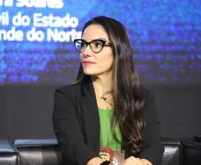 Ao longo do dia, o simpósio reforçou seu caráter internacional, promovendo a troca de experiências entre profissionais de diferentes países 