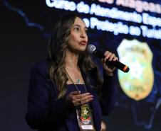 Ao longo do dia, o simpósio reforçou seu caráter internacional, promovendo a troca de experiências entre profissionais de diferentes países 