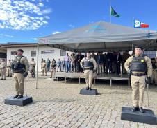  O ato marcou a entrega do comando do tenente-coronel Luiz Alexandre Murbach Soares ao major Paulo Fernando Pires Ribeiro