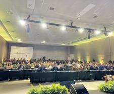 O evento reúne mais de 100 delegações, representando 23 países e 23 estados brasileiros