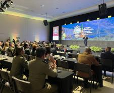 O evento reúne mais de 100 delegações, representando 23 países e 23 estados brasileiros