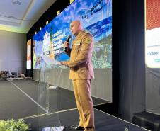 O evento reúne mais de 100 delegações, representando 23 países e 23 estados brasileiros