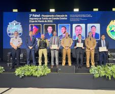 Ao longo do dia, o simpósio reforçou seu caráter internacional, promovendo a troca de experiências entre profissionais de diferentes países 