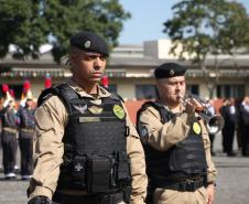 PMPR homenageia Tiradentes e entrega medalhas a autoridades e policiais do Estado