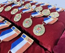 Durante a solenidade, foram entregues a Medalha “Guardião do Norte Pioneiro” e a Medalha Policial Militar