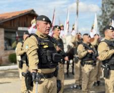  O evento reuniu autoridades militares e civis, veteranos, policiais da ativa, familiares e convidados para celebrar a trajetória da Cavalaria paranaense