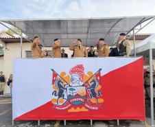  O evento reuniu autoridades militares e civis, veteranos, policiais da ativa, familiares e convidados para celebrar a trajetória da Cavalaria paranaense