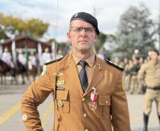 O evento reuniu autoridades militares e civis, veteranos, policiais da ativa, familiares e convidados para celebrar a trajetória da Cavalaria paranaense