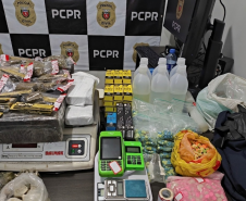 PMPR apreende drogas sintéticas, maconha e insumos para tráfico durante cumprimento de mandado em Maringá