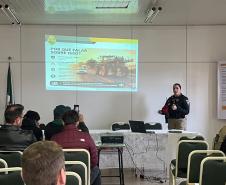 A reunião ocorreu em Tibagi e contou com a presença de oficiais e praças do 1º BPM, 26º BPM, 27º BPM e 8ª CIPM, além de integrantes da Coordenadoria de Patrulha Rural Comunitária